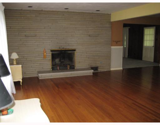 1485 Cavitt Road Monroeville, PA 15146 - Photo 2 of 18 Living Room.