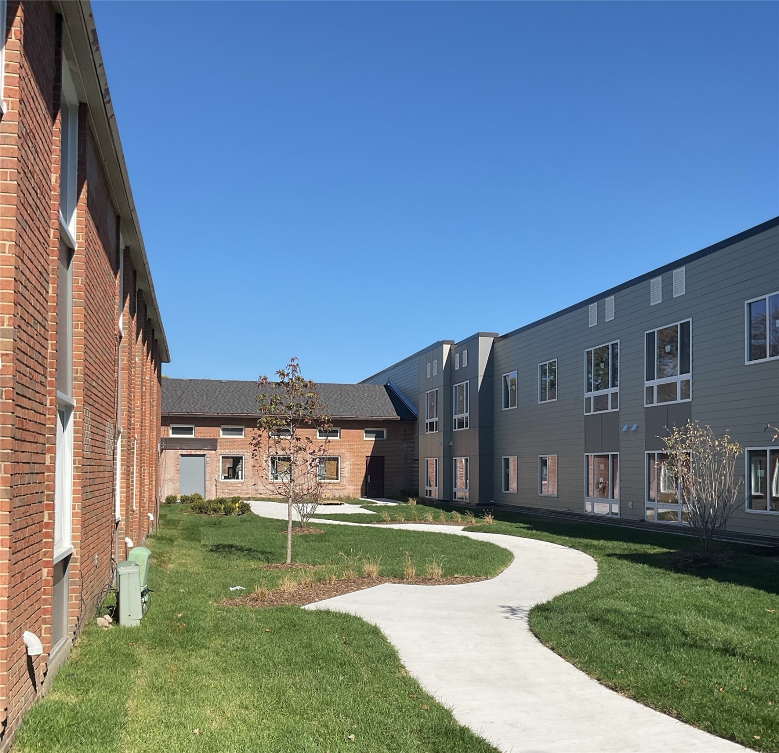 8400 Engleman Street Center Line, MI 48015 - Photo 15 of 16 a house view with a garden space