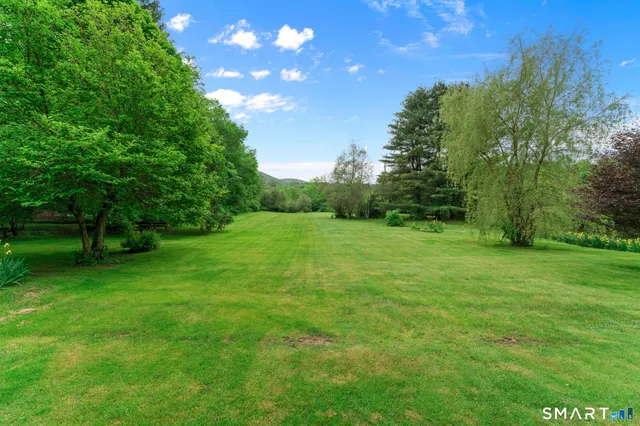 $950,000 | 9 Jewell Street, Cornwall, CT 06754