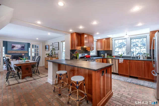 $950,000 | 9 Jewell Street, Cornwall, CT 06754