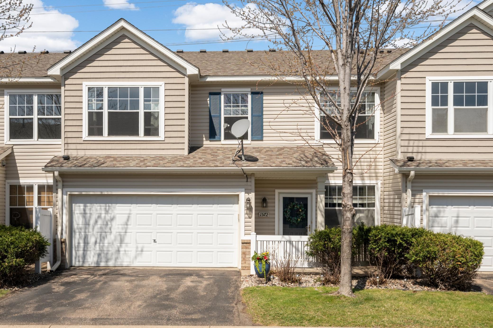 1572 Countryside Drive Shakopee, MN 55379 - Photo 2 of 21