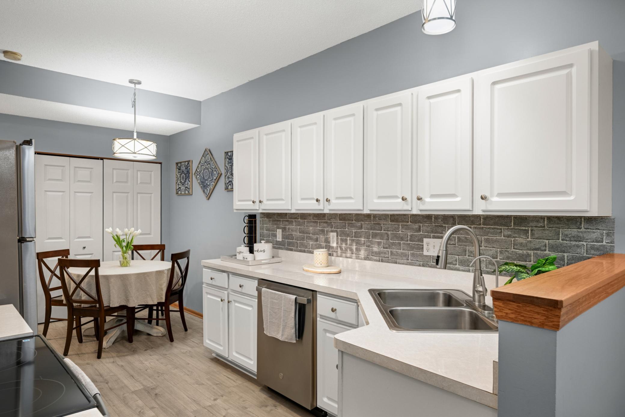 1572 Countryside Drive Shakopee, MN 55379 - Photo 8 of 21