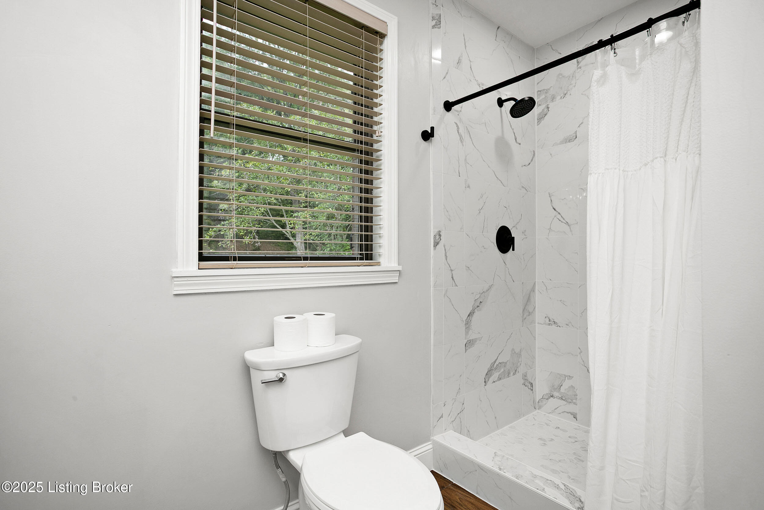 4123 Rineyville Road Elizabethtown, KY 42701 - Photo 23 of 42 4123RineyvilleRd-24