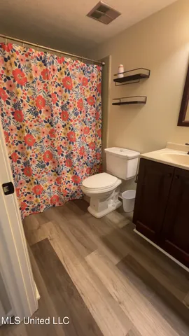 $1,625 | 332 Lakebend Drive, Brandon, MS 39042