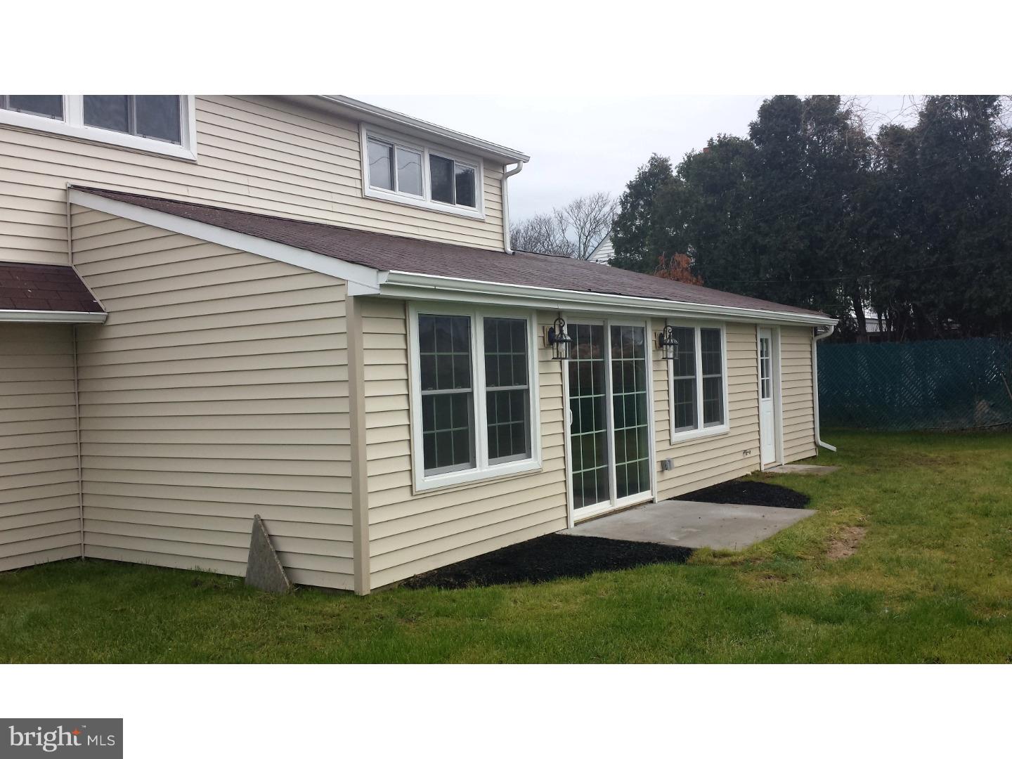 61 Homestead Road Levittown, PA 19056 - Photo 3 of 25 Gallery Image 3