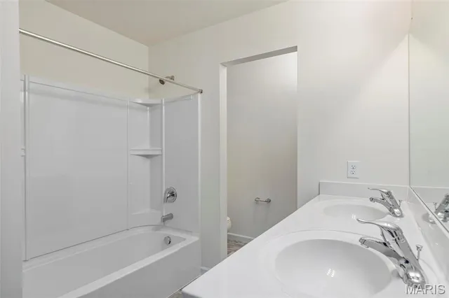 $349,900 | 41 Fairmount Grv Drive, St. Peters, MO 63376