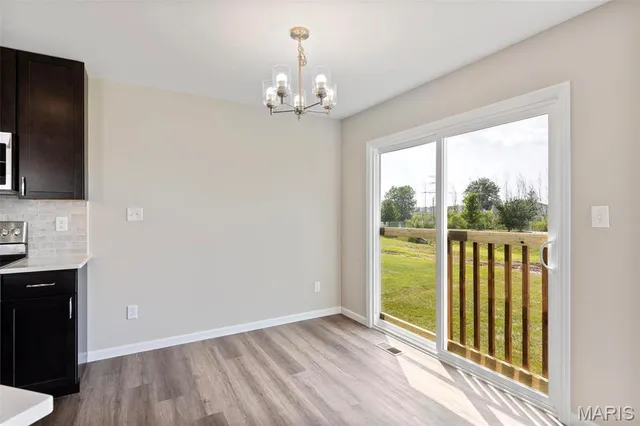 $349,900 | 41 Fairmount Grv Drive, St. Peters, MO 63376