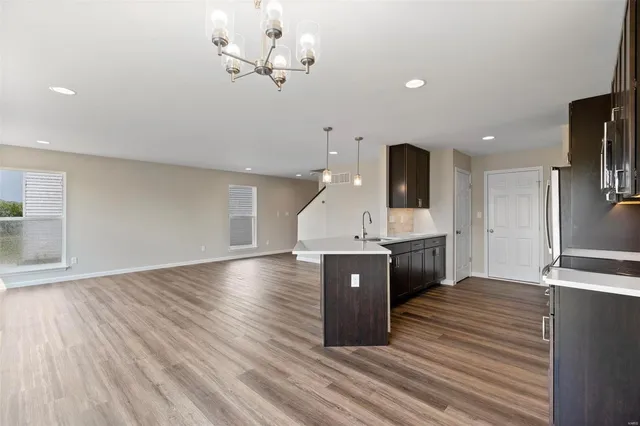 $341,907 | 41 Fairmount Grv Drive, St. Peters, MO 63376