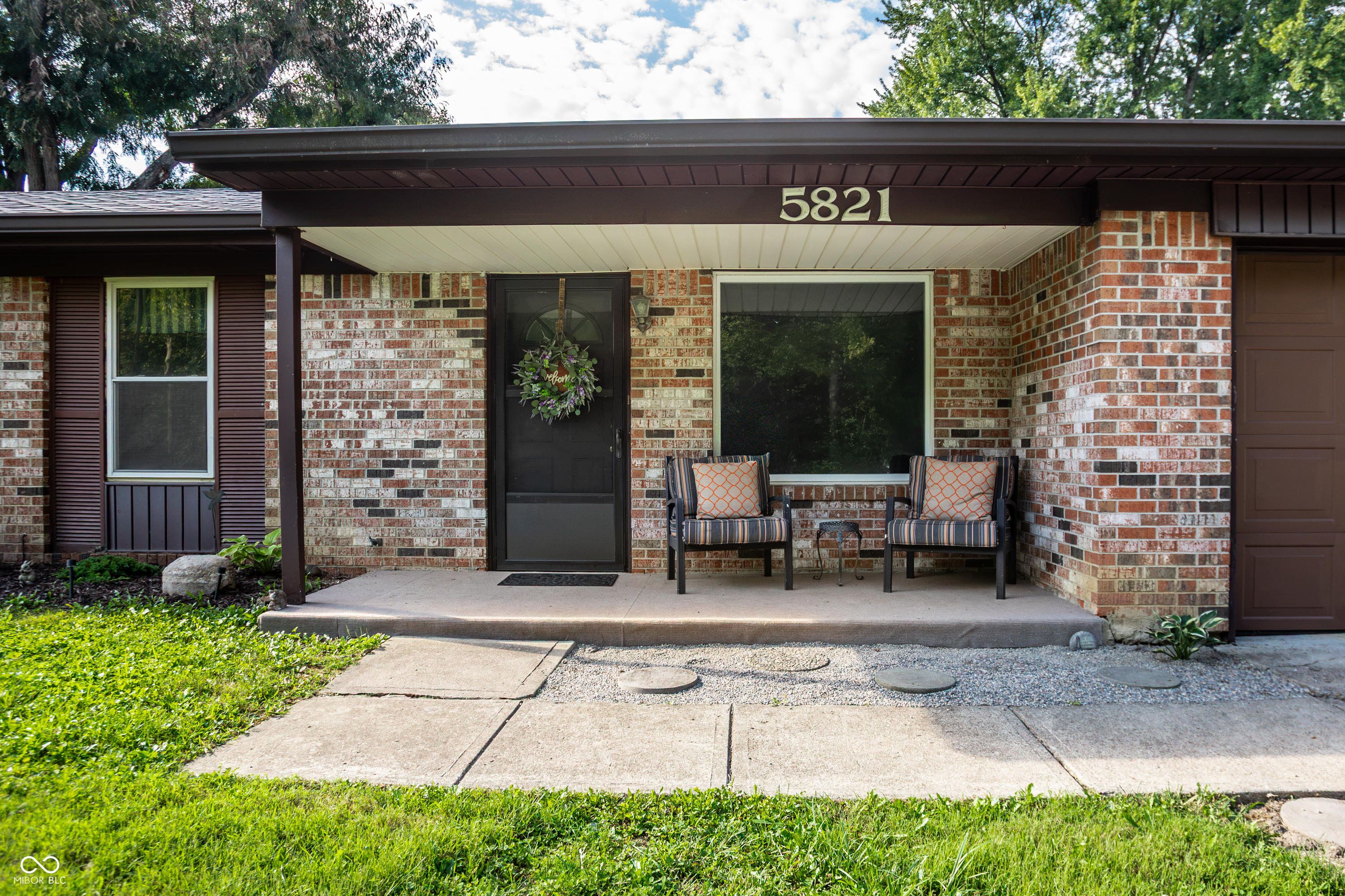 5821 Furnas Road Indianapolis, IN 46221 - Photo 2 of 28 Gallery Image 2