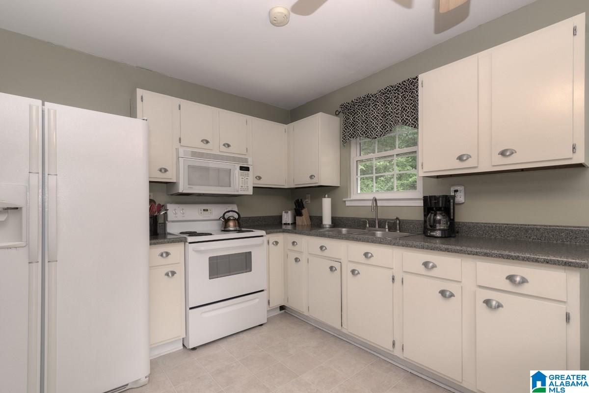 7841 Happy Hollow Road Trussville, AL 35173 - Photo 9 of 18