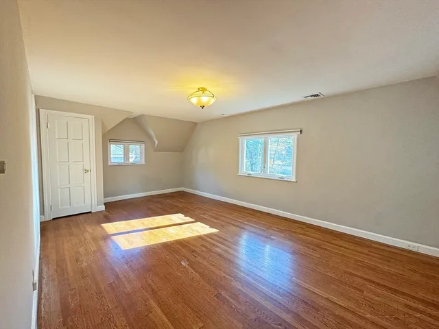 a view of empty room with window
