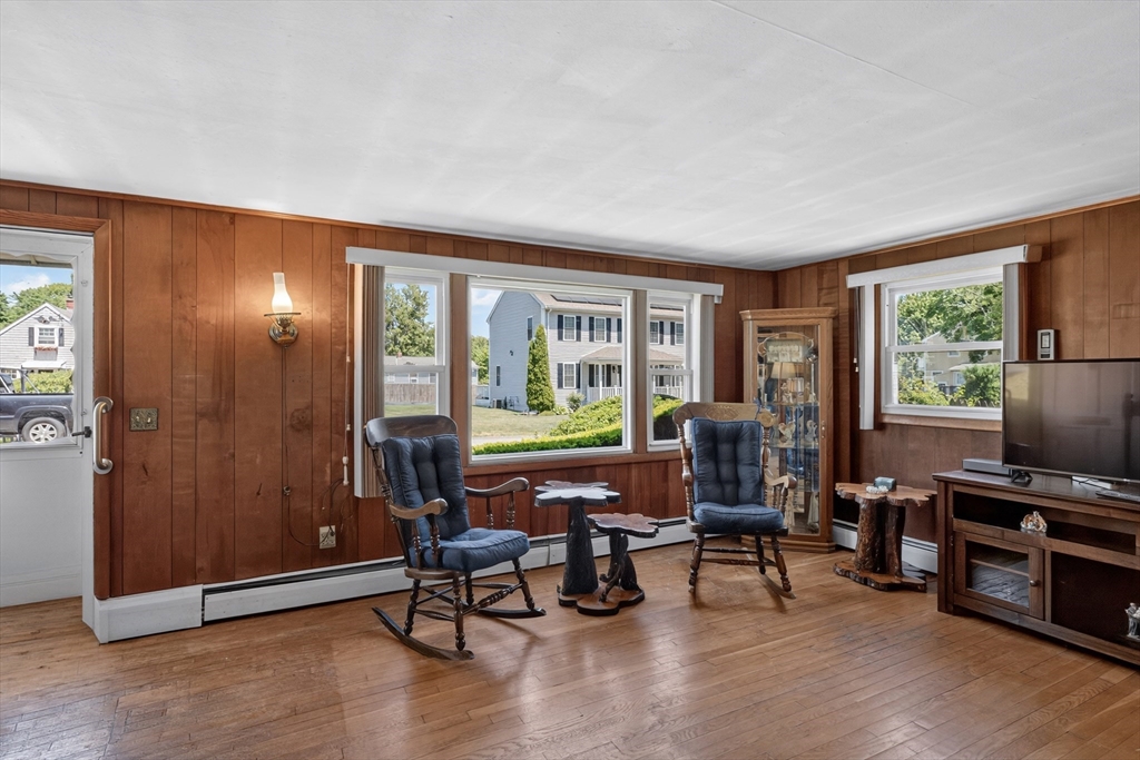 22 Myrtle Avenue Acushnet, MA 02743 - Photo 12 of 31