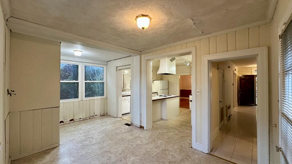303 Rives Road Martinsville, VA 24112 - Photo 10 of 36 10