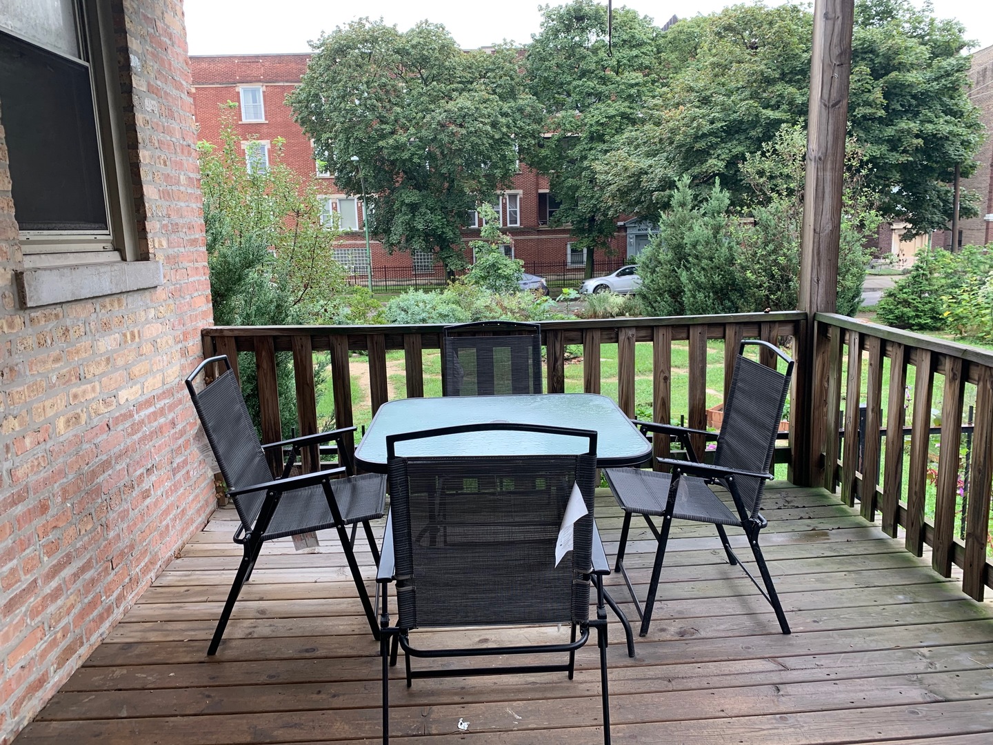 549 East 60th Street, Unit 1 Chicago, IL 60637 - Photo 11 of 11 a view of a chairs on the roof deck