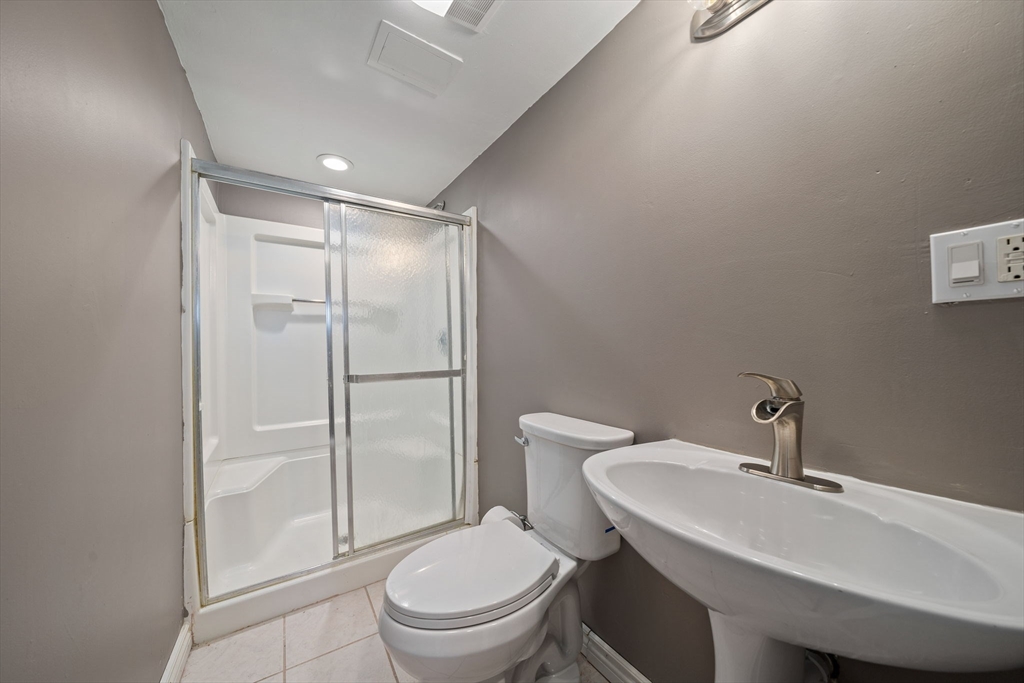 49 Wynot Road Braintree, MA 02184 - Photo 15 of 17 Gallery Image 15