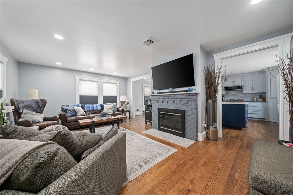 49 Wynot Road Braintree, MA 02184 - Photo 5 of 17 Gallery Image 5