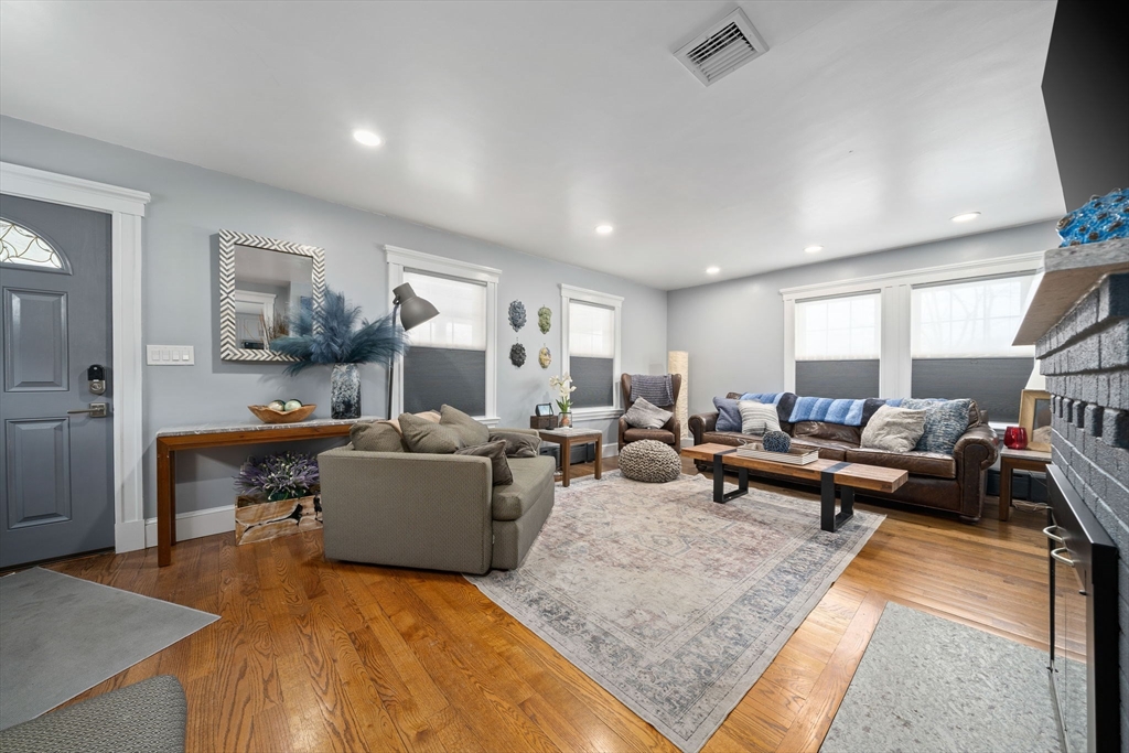 49 Wynot Road Braintree, MA 02184 - Photo 6 of 17 Gallery Image 6