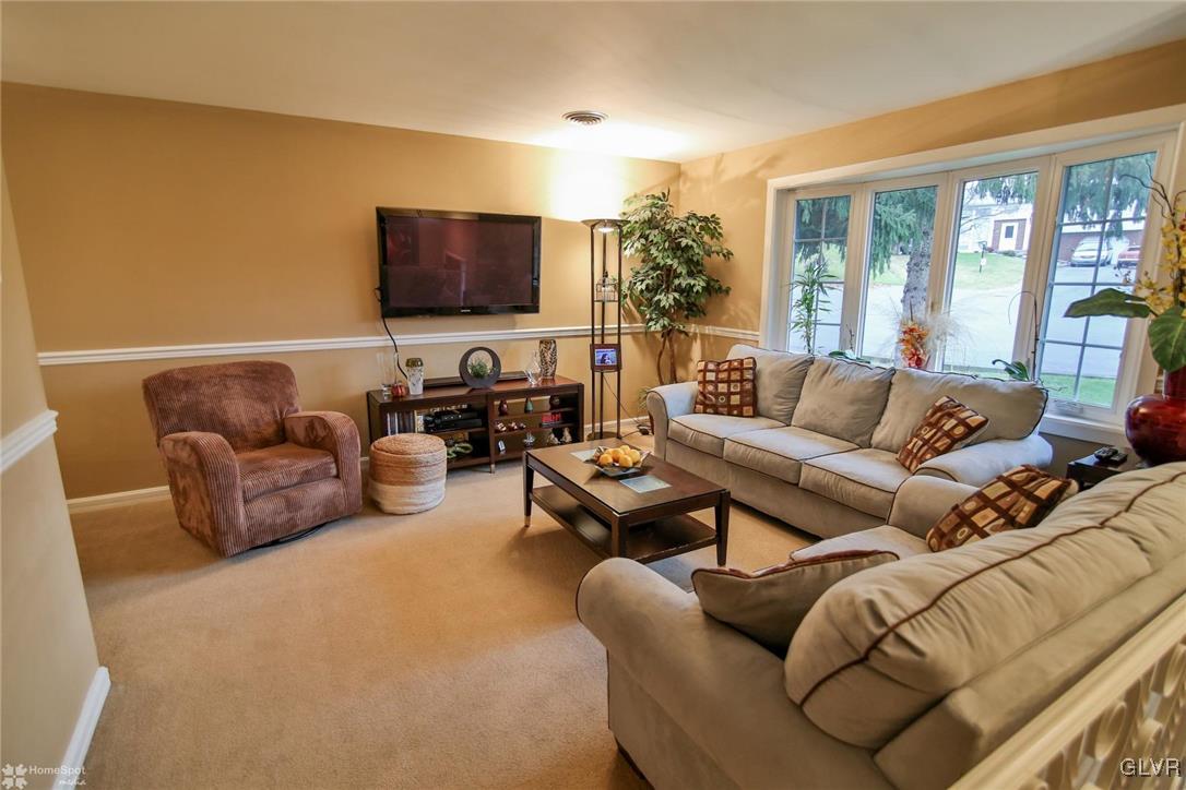 1415 Winston Circle Bethlehem, PA 18017 - Photo 6 of 31 Gallery Image 6