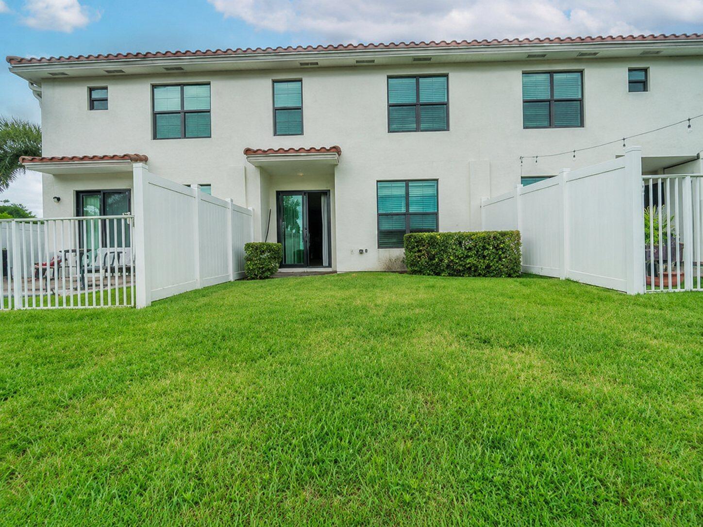 2004 Sugar Maple Drive Riviera Beach, FL 33410 - Photo 15 of 37 Backyard