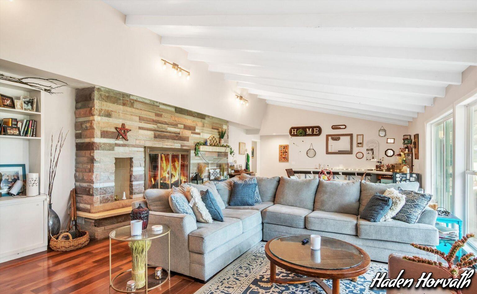 2940 South Ravenna Road Ravenna, MI 49451 - Photo 12 of 82 Living Room