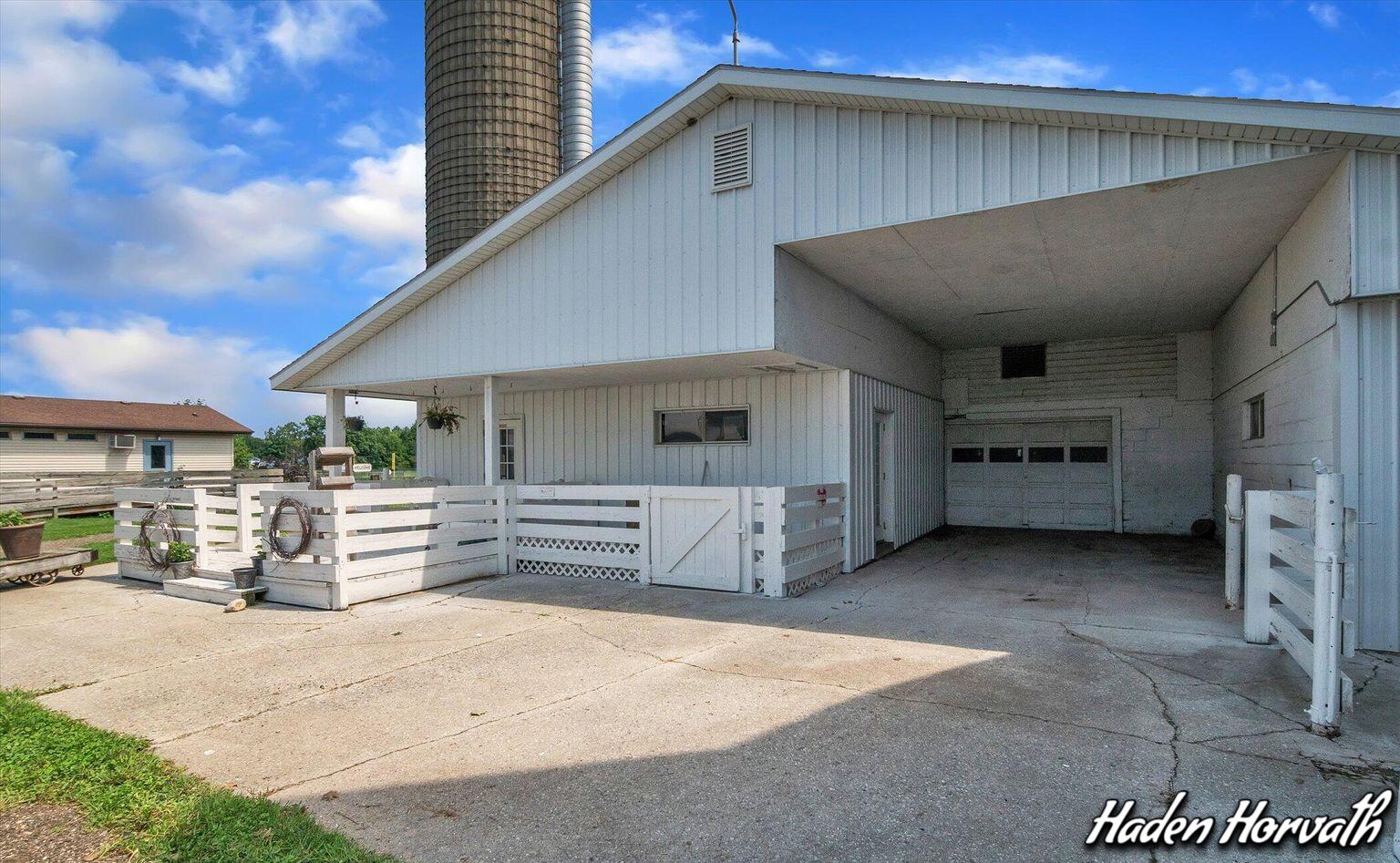 2940 South Ravenna Road Ravenna, MI 49451 - Photo 38 of 82 Outside Offices