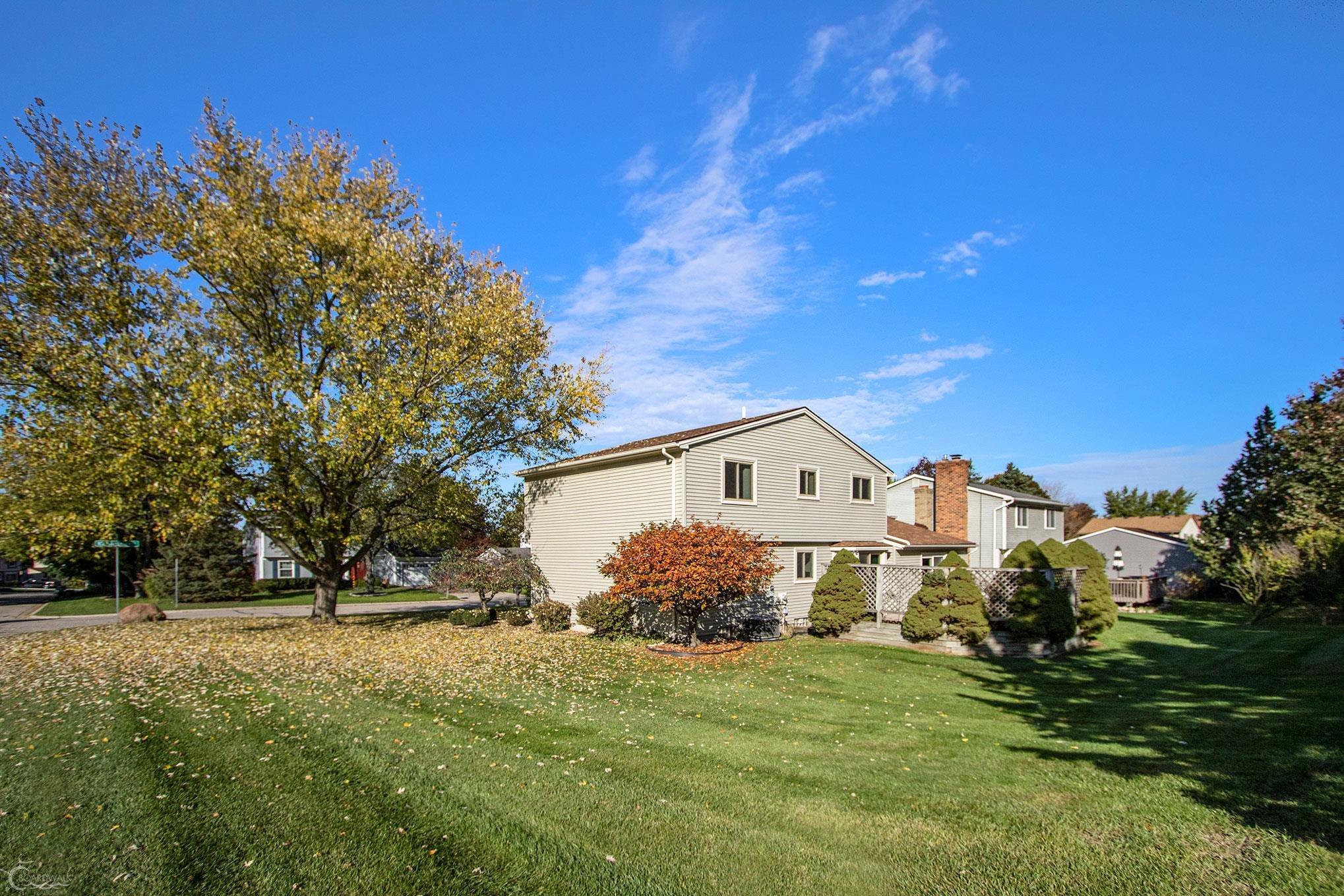 1719 Morningside Lane Rochester, MI 48307 - Photo 24 of 26 Back yard of home