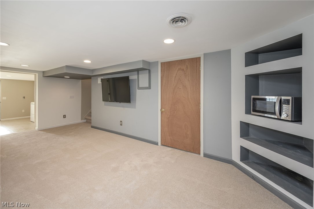 925 Springdale Road Stow, OH 44224 - Photo 24 of 38 Gallery Image 24