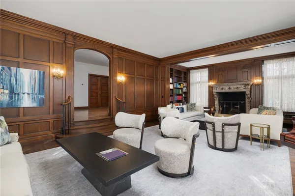 $3,895,000 | 330 Freeman Parkway, Providence, RI 02906