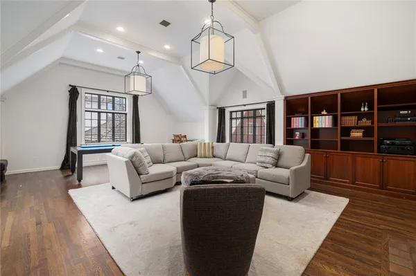 $3,895,000 | 330 Freeman Parkway, Providence, RI 02906