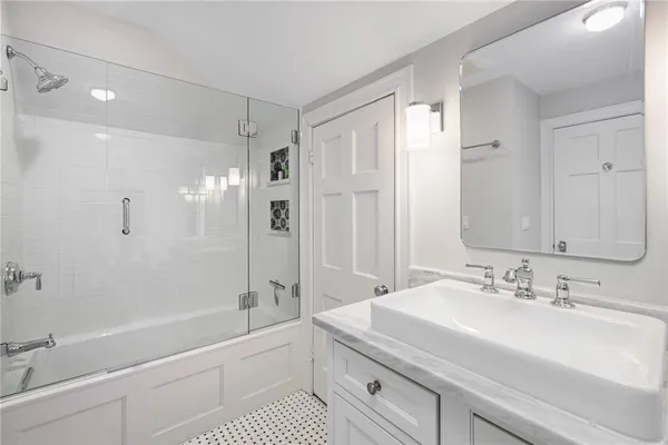 $3,895,000 | 330 Freeman Parkway, Providence, RI 02906