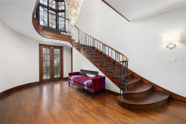 $3,895,000 | 330 Freeman Parkway, Providence, RI 02906