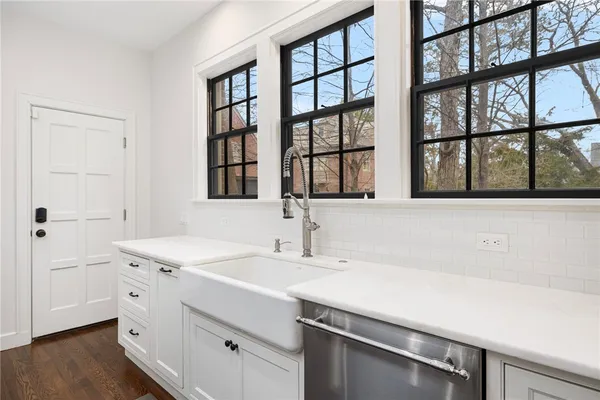 $3,895,000 | 330 Freeman Parkway, Providence, RI 02906