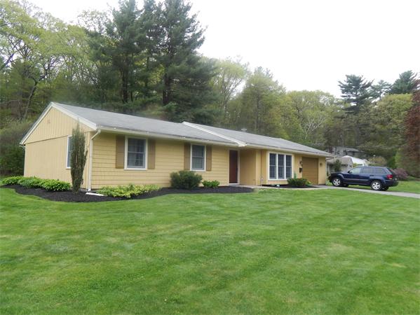 26 Larnis Road Framingham, MA 01701 - Photo 1 of 28