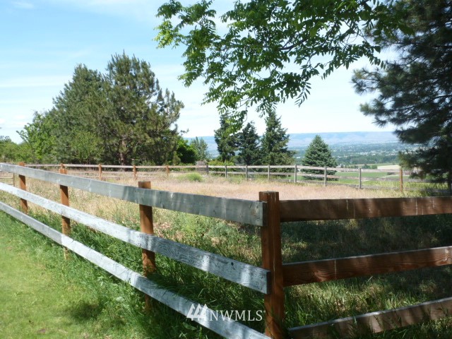 2111 Mellergaard Road Ellensburg, WA 98926 - Photo 10 of 25 Gallery Image 10