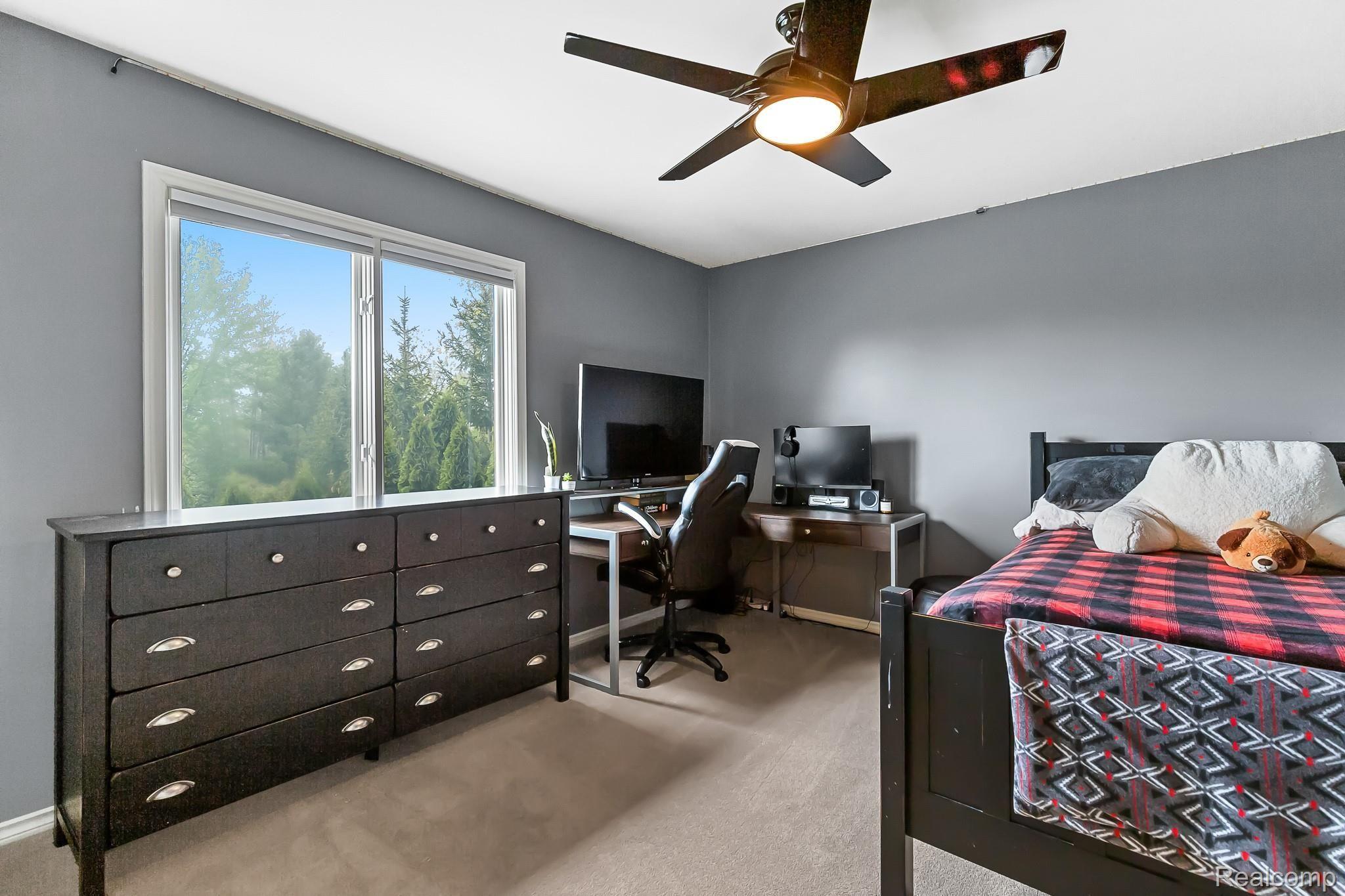 2940 North Addison Circle Rochester, MI 48306 - Photo 51 of 83 IMG_9469.jpg