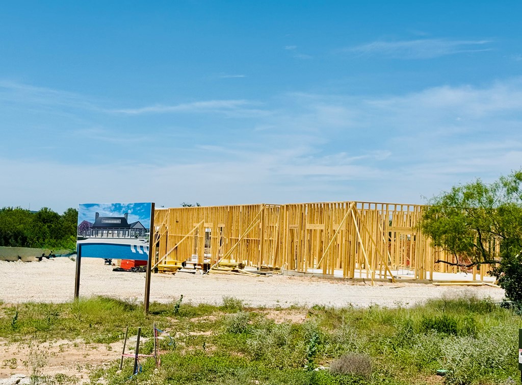 85 Arch Ray Loop, Unit 85 Fredericksburg, TX 78624 - Photo 7 of 12 a view of an ocean