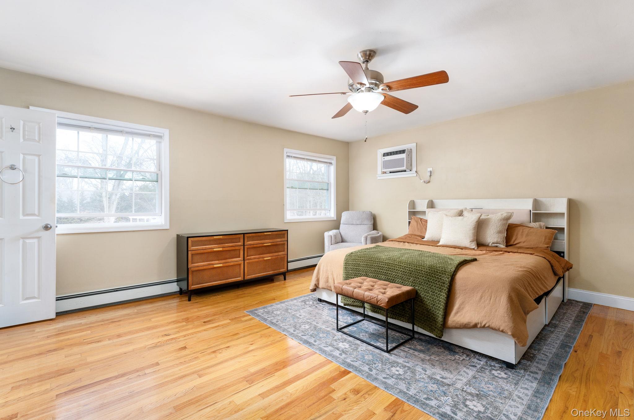 4 Rowe Street Coram, NY 11727 - Photo 15 of 28