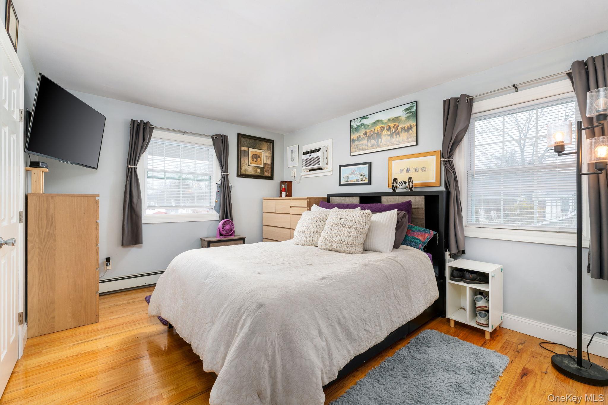 4 Rowe Street Coram, NY 11727 - Photo 19 of 28