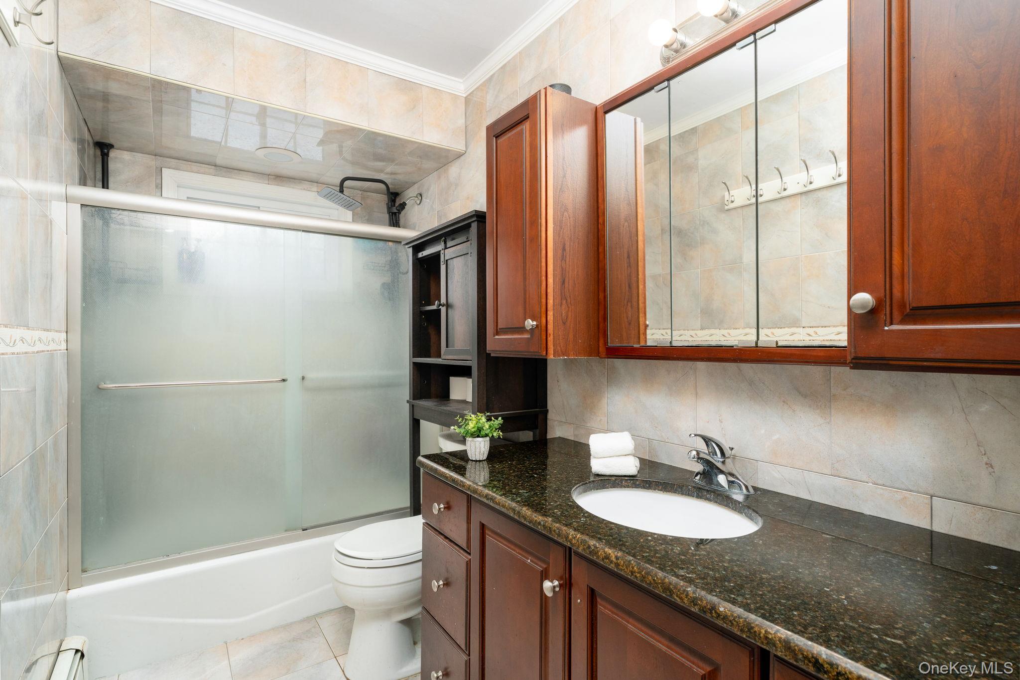 4 Rowe Street Coram, NY 11727 - Photo 22 of 28