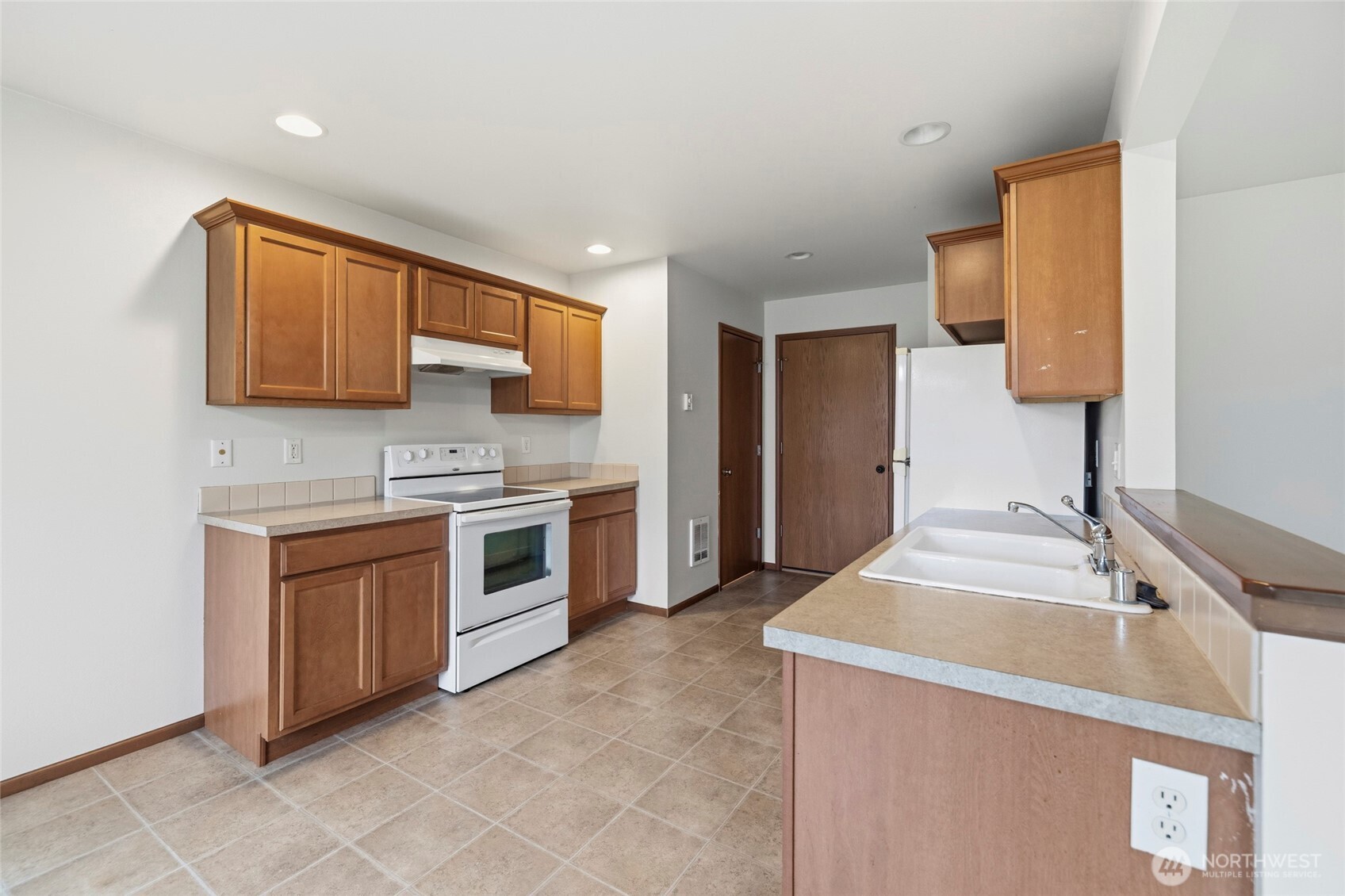 557 Neff Circle Burlington, WA 98233 - Photo 16 of 30