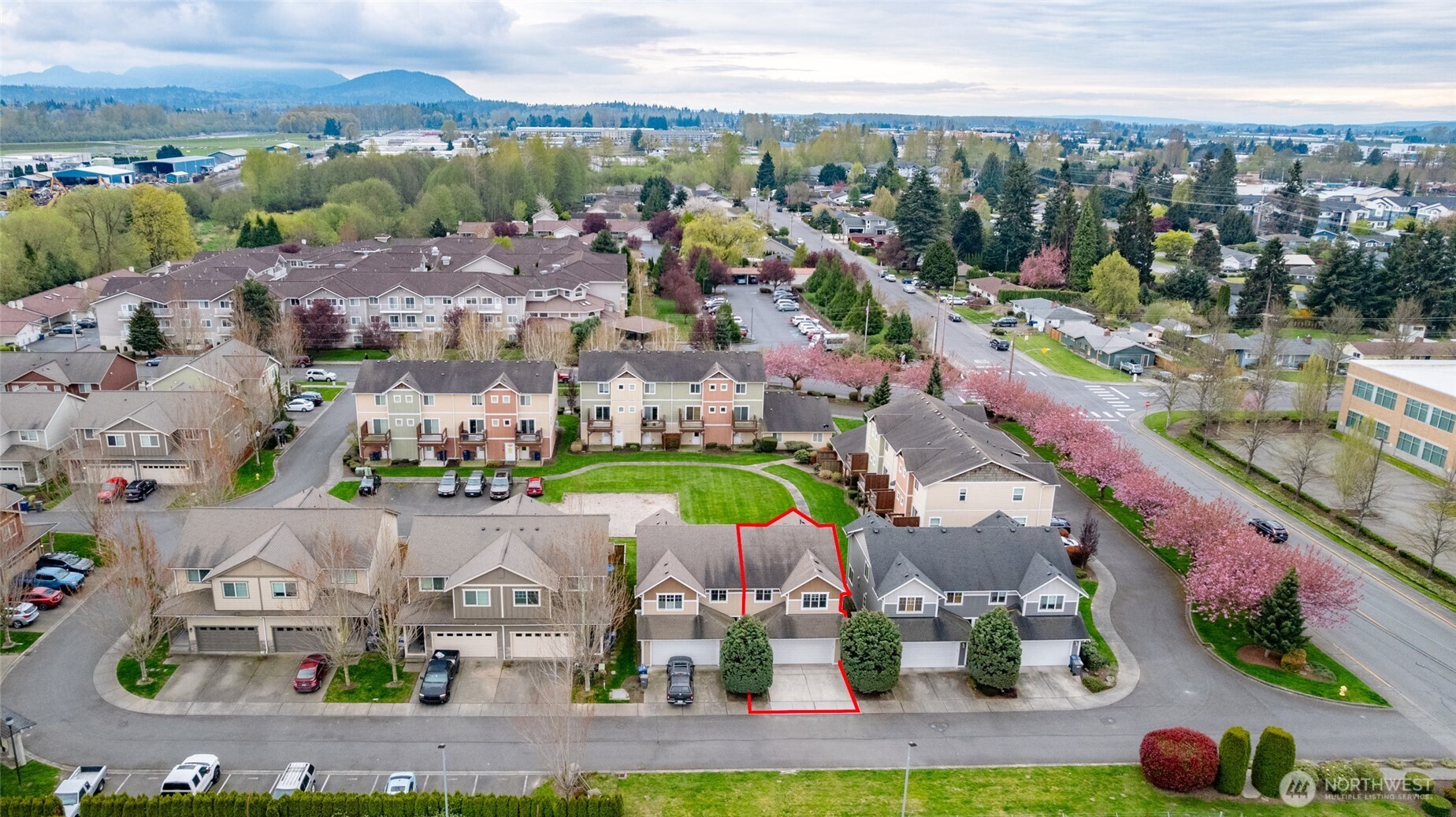 557 Neff Circle Burlington, WA 98233 - Photo 4 of 30