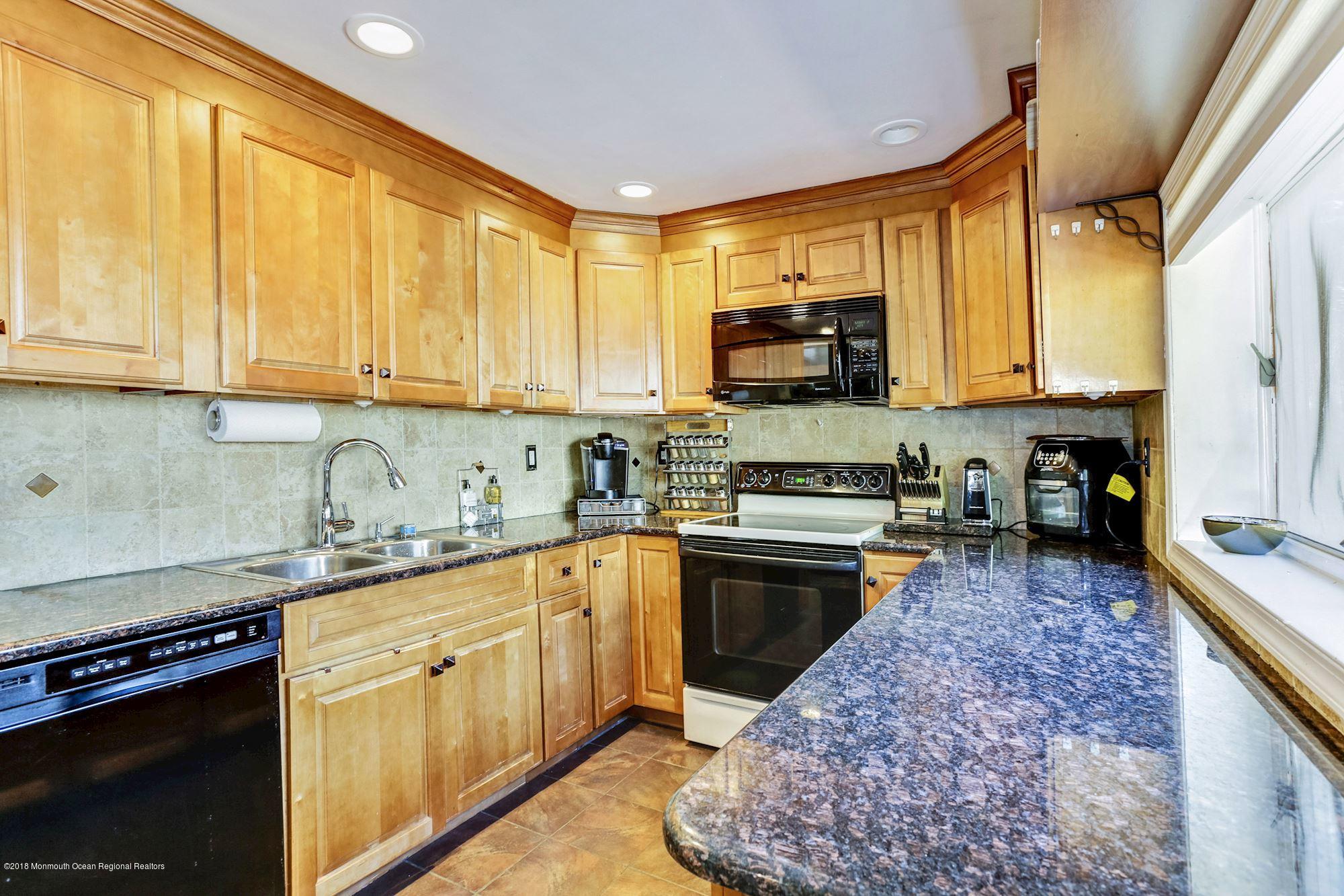 155 West 3rd Street Howell, NJ 07731 - Photo 13 of 30 034_155_W_3rd_St_232534_342705
