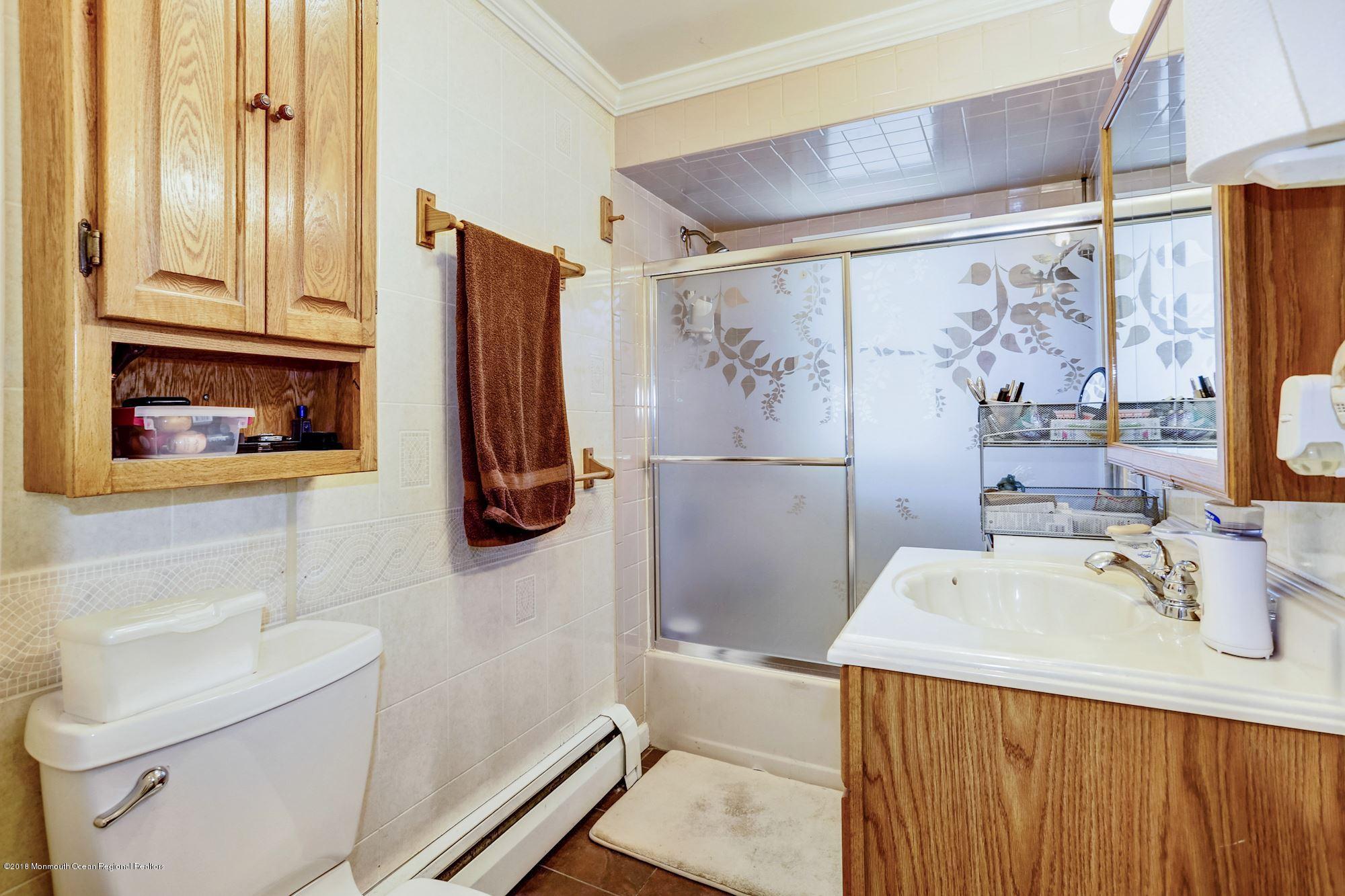 155 West 3rd Street Howell, NJ 07731 - Photo 15 of 30 054_155_W_3rd_St_232534_342705