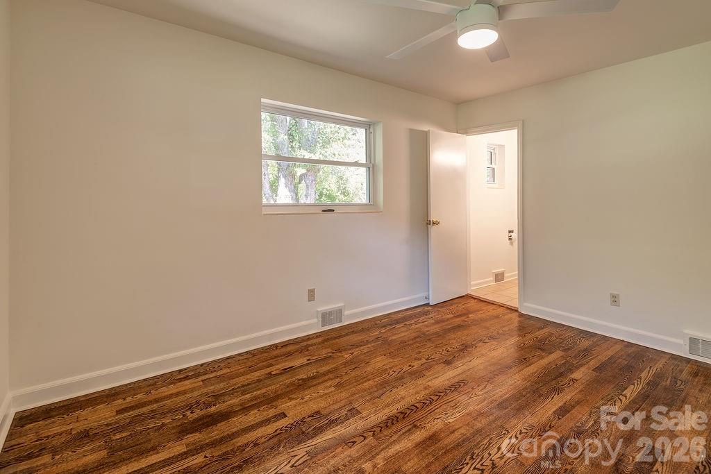 10 Meadowview Road Asheville, NC 28804 - Photo 17 of 45 Gallery Image 17