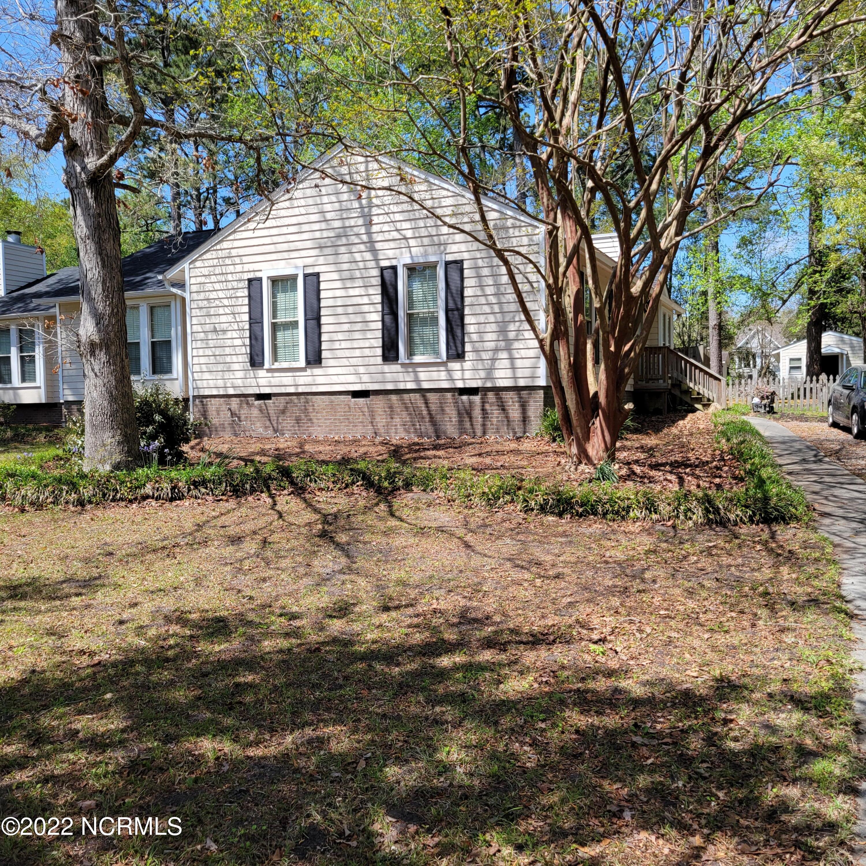 207 Sandybrook Road Wilmington, NC 28411 - Photo 1 of 7 20220407_124439