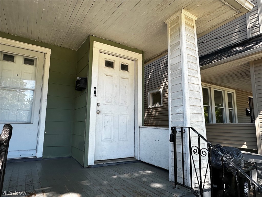 919 Nathaniel Road Cleveland, OH 44110 - Photo 2 of 15