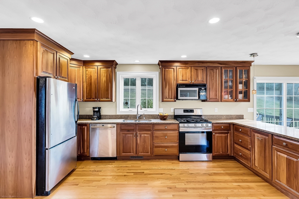34 Proctor Road Townsend, MA 01469 - Photo 4 of 42