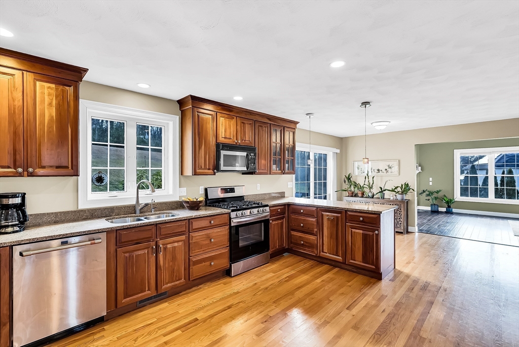 34 Proctor Road Townsend, MA 01469 - Photo 6 of 42