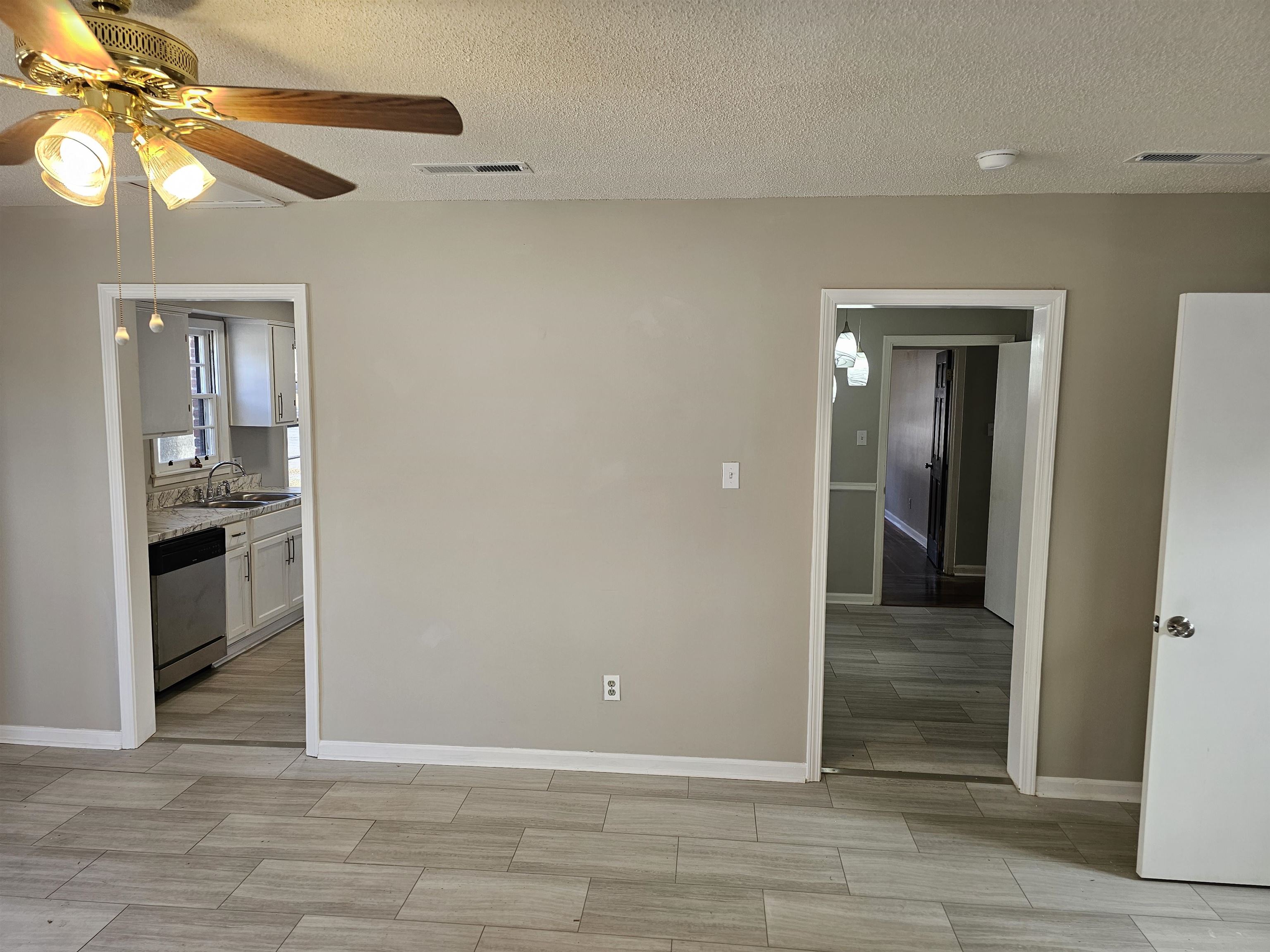1485 Ivy Road Memphis, TN 38117 - Photo 20 of 22 a view of a kitchen interior of the house