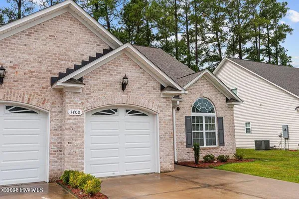 $1,850 | 1700 Cambria Drive, Unit B, Greenville, NC 27834